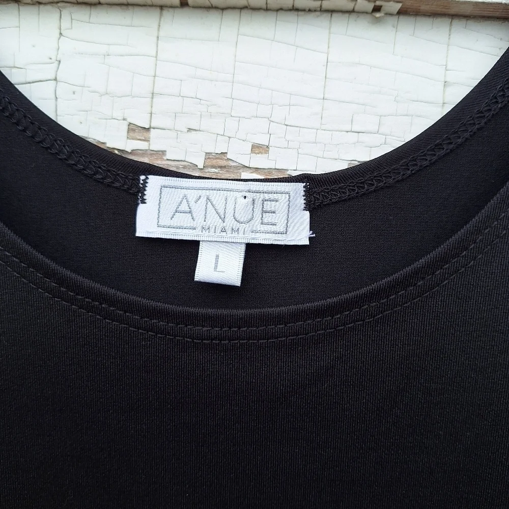 🌟 A'NUE classic black tank NWT - Picture 5 of 7